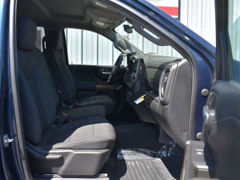 Used 2021 Chevrolet Silverado 1500 LT AWD/4WD image 25