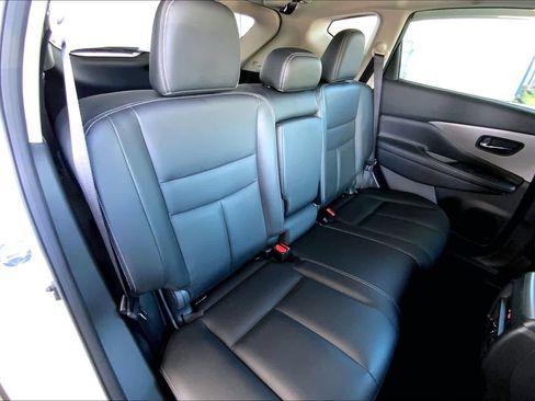 Used 2022 Nissan Murano SV w/ SV Midnight Edition Package image 19