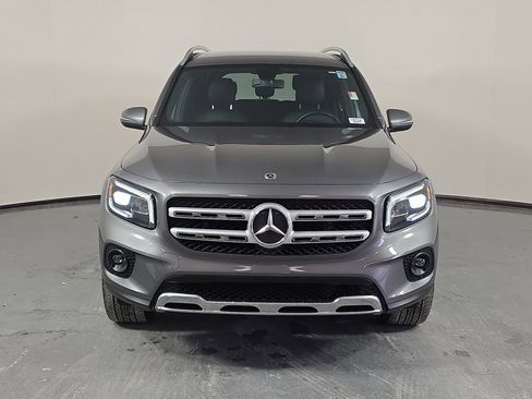 Used 2021 Mercedes-Benz GLB 250 image 2