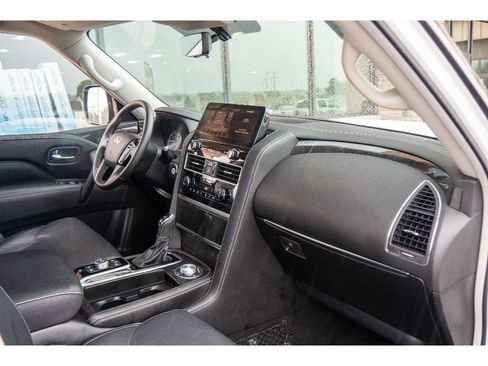Used 2024 INFINITI QX80 Luxe w/ Cargo Package AWD/4WD image 15