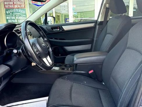 Used 2016 Subaru Outback 2.5i Premium image 11