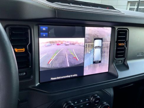 Used 2024 Ford Bronco Badlands image 28