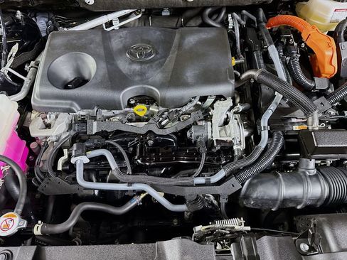 Certified 2022 Toyota Venza LE AWD/4WD image 32