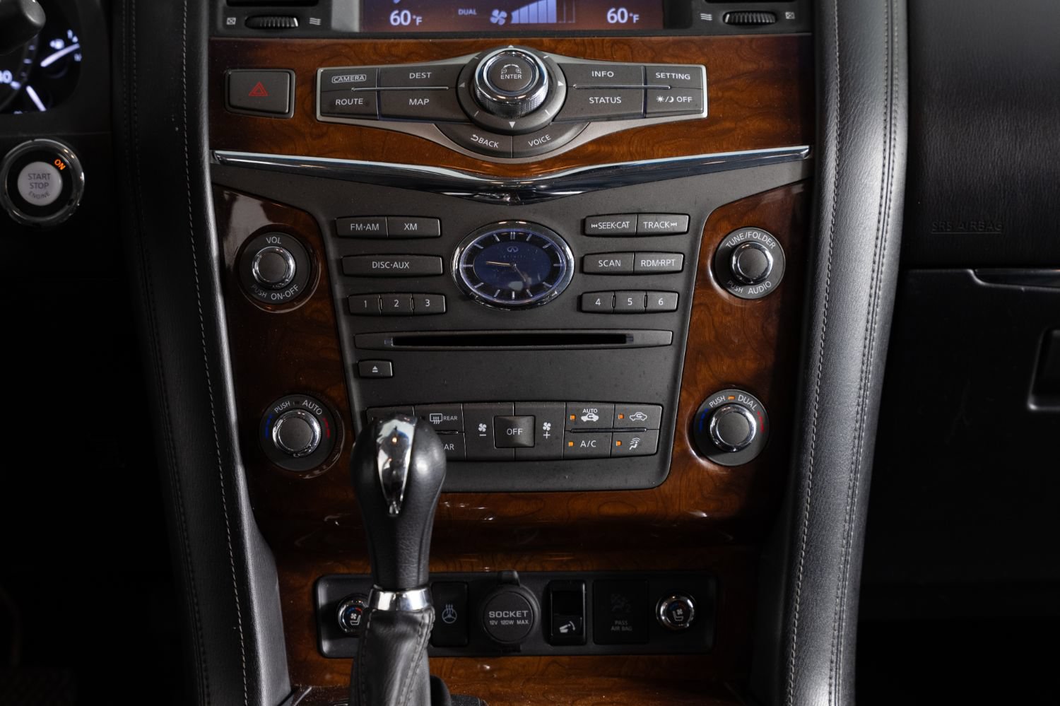 Used 2016 INFINITI QX80 4WD w/ Deluxe Technology Package image 41