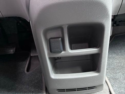 Used 2010 Honda CR-V LX image 35