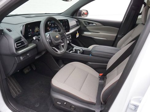 New 2026 Chevrolet Traverse LT image 7