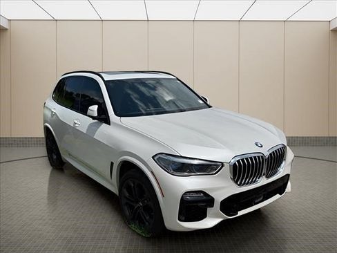 Used 2019 BMW X5 xDrive50i w/ M Sport Package AWD/4WD image 8