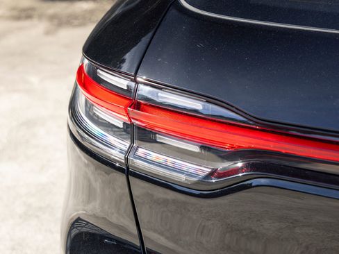 New 2025 Porsche Macan Turbo AWD/4WD image 18