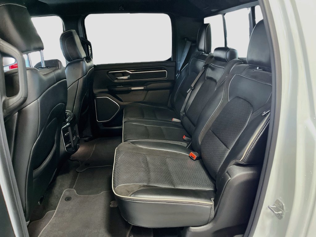 Used 2022 RAM 1500 Laramie AWD/4WD image 25