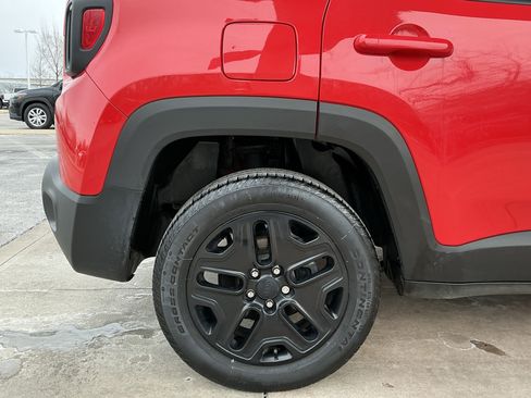 Used 2018 Jeep Renegade Sport w/ Power & Air Group image 23