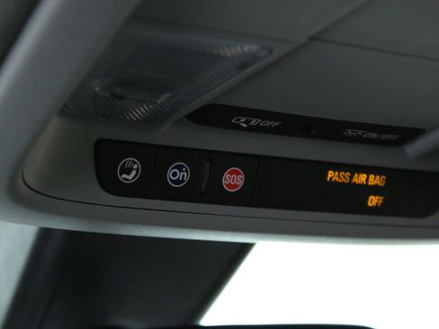 Used 2017 Chevrolet Malibu LT image 23