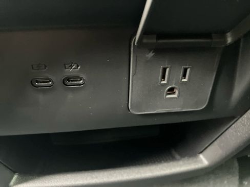 New 2026 GMC Acadia Elevation image 38