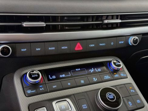 Used 2023 Hyundai Palisade SEL FWD image 19
