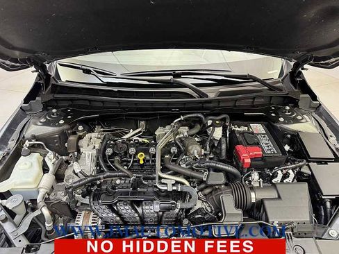 Used 2024 Nissan Altima 2.5 SV image 10