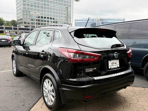 Used 2021 Nissan Rogue Sport SV AWD/4WD image 5