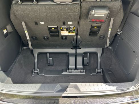 New 2026 Toyota Sienna Platinum AWD/4WD image 26