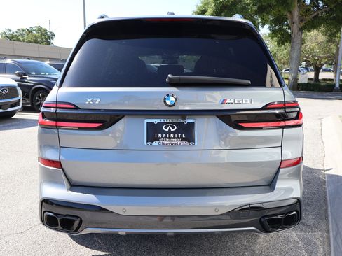 Used 2025 BMW X7 M60i w/ Climate Comfort Package AWD/4WD image 8
