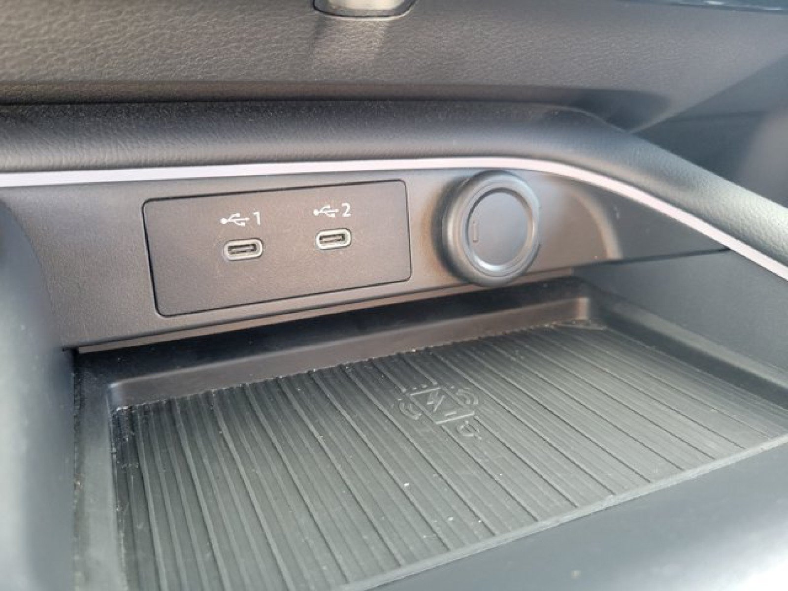Used 2026 Nissan Sentra SR w/ Floor Mat Package FWD image 27