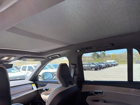 New 2026 Volvo XC90 T8 Ultra w/ Protection Package Premier AWD/4WD image 11