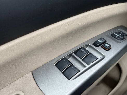 Used 2004 Toyota Prius image 16