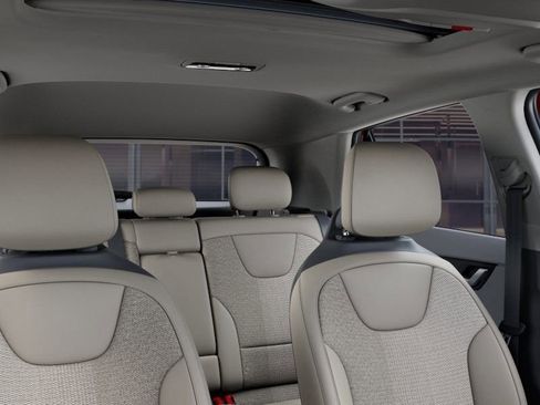 New 2025 Kia Niro EX Touring image 28