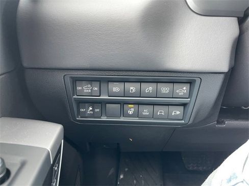 New 2025 Toyota Tundra Platinum image 24