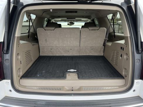 Used 2017 Chevrolet Suburban Premier AWD/4WD image 21
