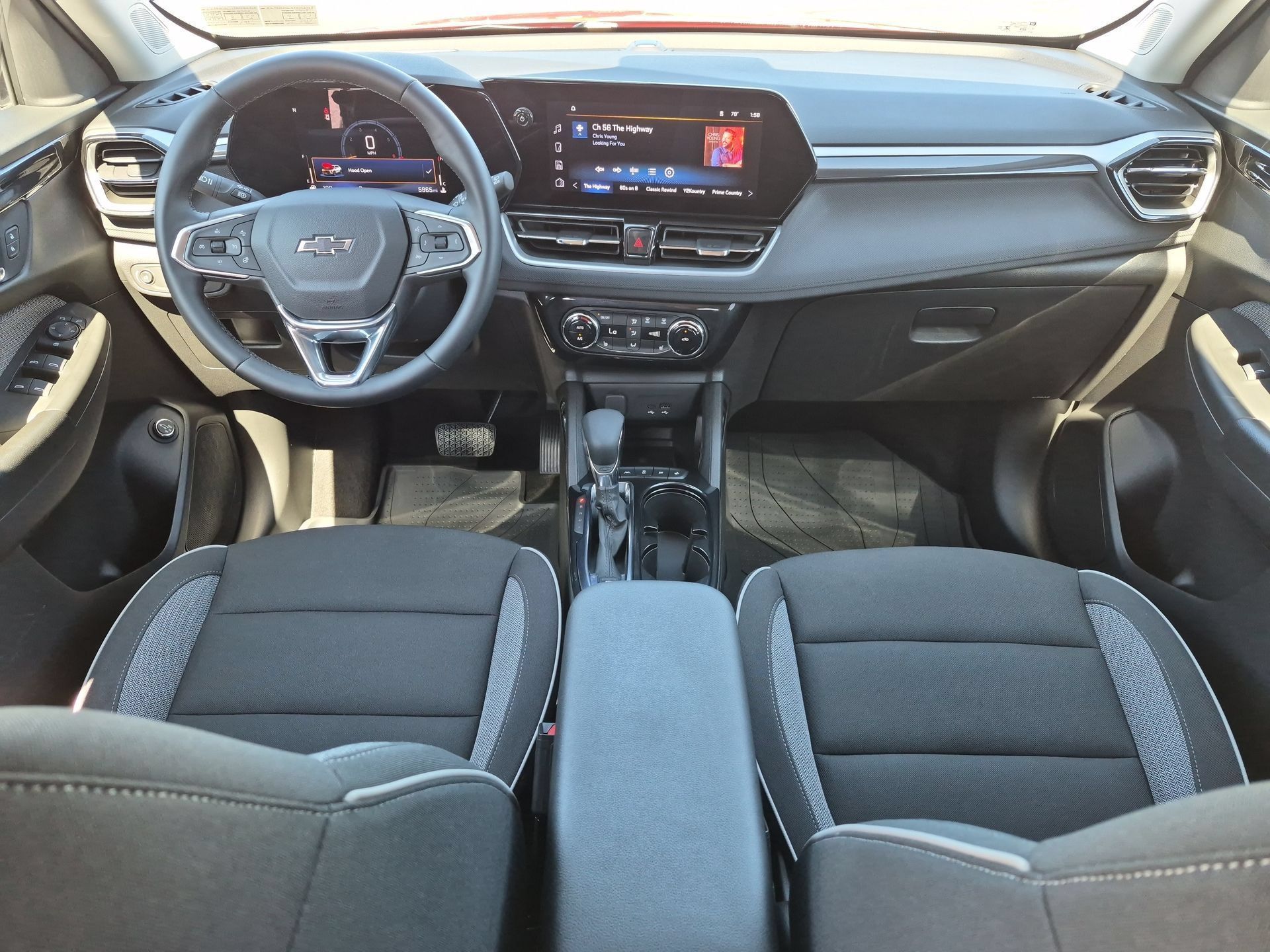 Used 2026 Chevrolet TrailBlazer LT w/ Convenience Package FWD image 19