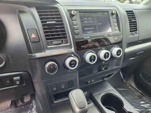 Used 2022 Toyota Sequoia TRD Sport AWD/4WD image 25