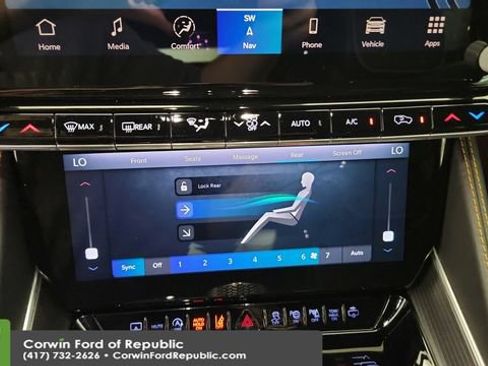 Used 2024 Jeep Grand Wagoneer Series III w/ Rear Seat Video Group 1 AWD/4WD image 20