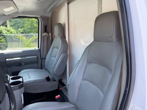 Used 2018 Ford E-350 and Econoline 350 Super Duty w/ Power Windows & Locks Group RWD image 22