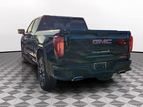 Used 2023 GMC Sierra 1500 AT4 w/ AT4 Premium Package AWD/4WD image 4