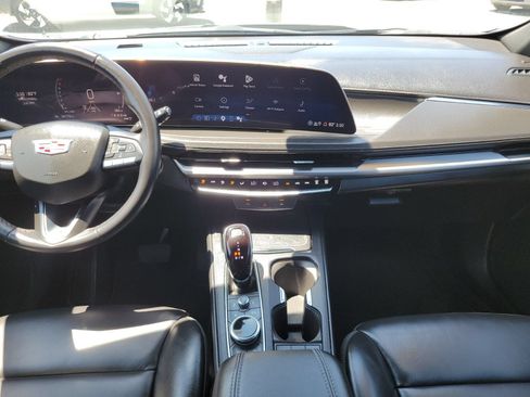 Used 2025 Cadillac XT4 Premium Luxury AWD/4WD image 16