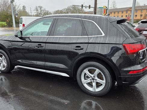 Used 2021 Audi Q5 2.0T Premium w/ Convenience Package image 12