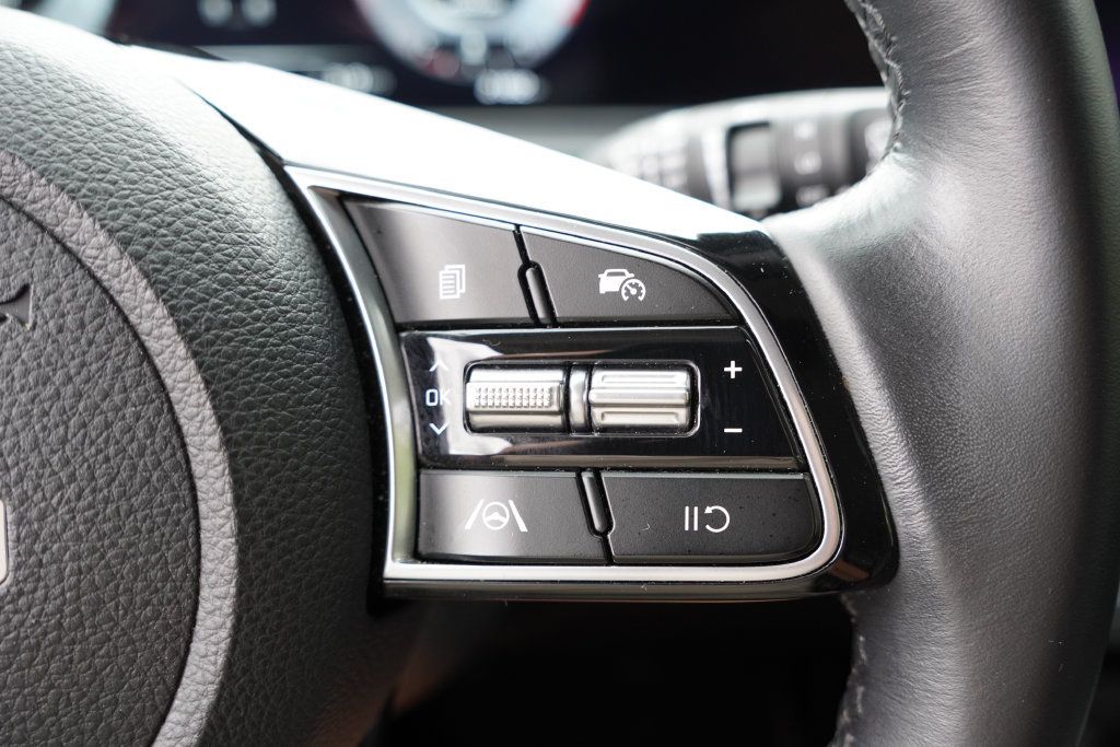 Certified 2024 Kia Seltos S FWD image 29