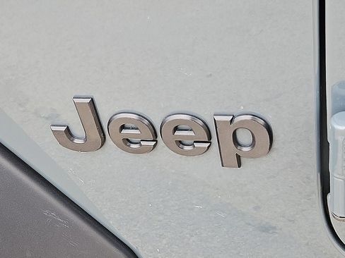 Used 2024 Jeep Wrangler Unlimited Sport AWD/4WD image 15