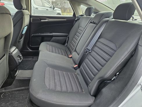 Used 2018 Ford Fusion SE image 14