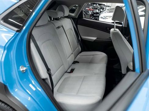 Used 2023 Hyundai Kona SEL image 11