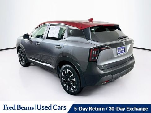 Used 2025 Nissan Kicks SV AWD/4WD image 6