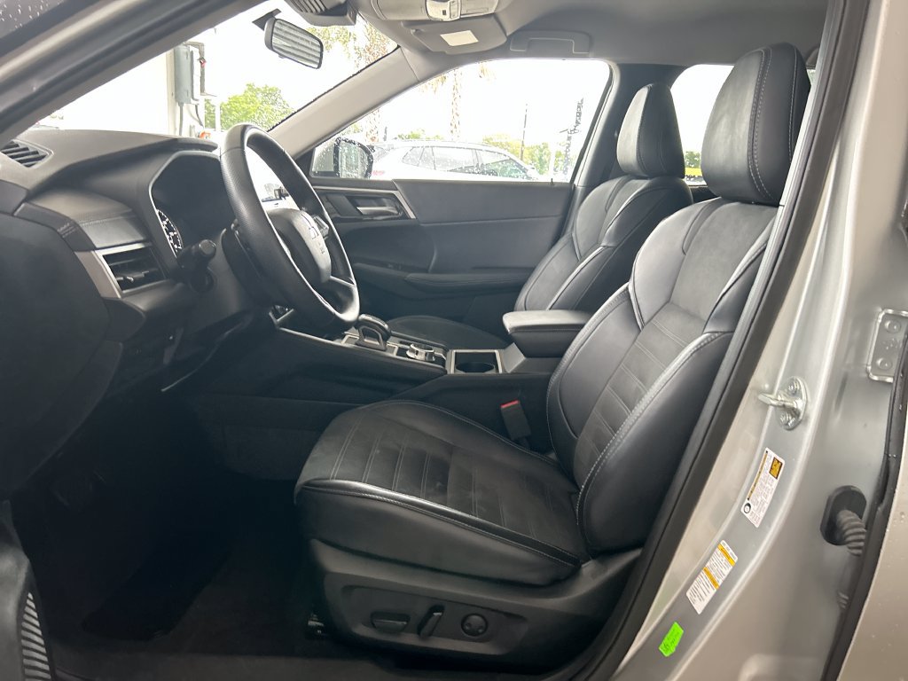Used 2024 Mitsubishi Outlander SE FWD image 9