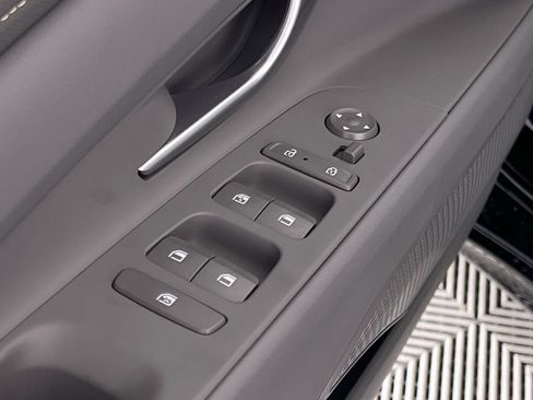 Used 2025 Hyundai Elantra Sport image 15