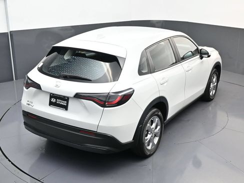 Used 2024 Honda HR-V LX image 15