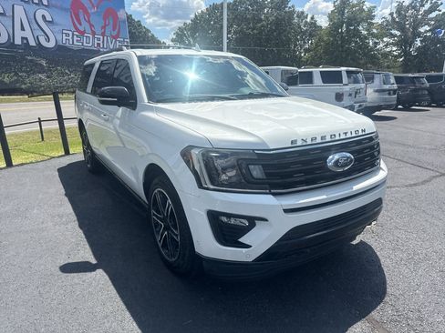 Used 2020 Ford Expedition Max Limited w/ Equipment Group 303A AWD/4WD image 3