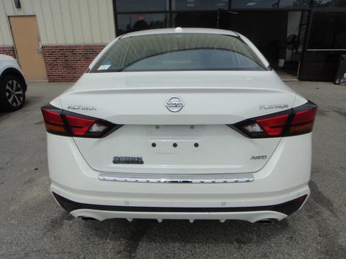 Used 2019 Nissan Altima 2.5 Platinum AWD/4WD image 5