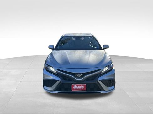 Used 2024 Toyota Camry XSE FWD image 8