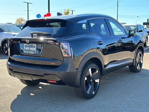 New 2026 Nissan Kicks SR w/ SR Premium Package image 8