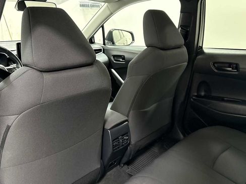 Certified 2022 Toyota Corolla Cross LE image 25