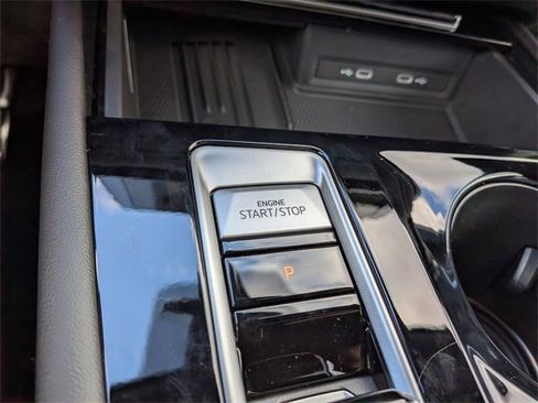 New 2026 Volkswagen Atlas Cross Sport SEL R-Line image 15