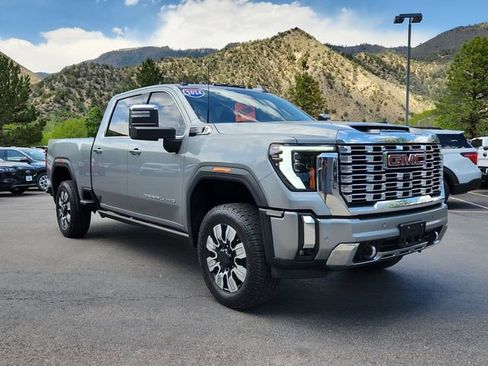 Used 2024 GMC Sierra 2500 Denali w/ Denali Reserve Package AWD/4WD image 1