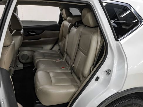 Used 2018 Nissan Rogue SL w/ Premium Package AWD/4WD image 39